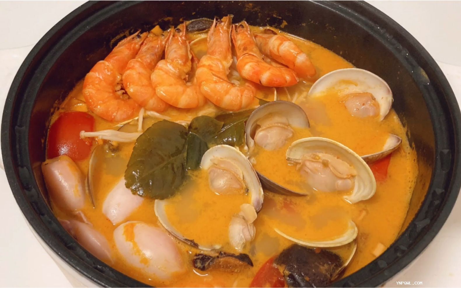 東南亞地區(qū)豐富多樣的菜肴，每一道都有其獨(dú)特的風(fēng)味和特