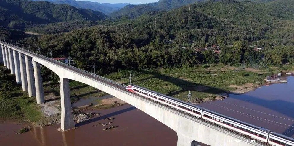 中老鐵路增開1對(duì)國際旅客列車中老鐵路運(yùn)輸通道優(yōu)勢(shì)增長(zhǎng)