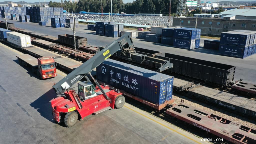 中老鐵路在進(jìn)出口貨物量取得了顯著增長(zhǎng)