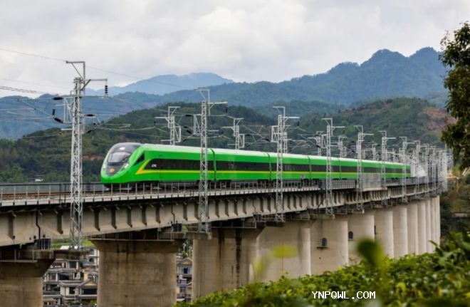     中老鐵路迎國(guó)慶
