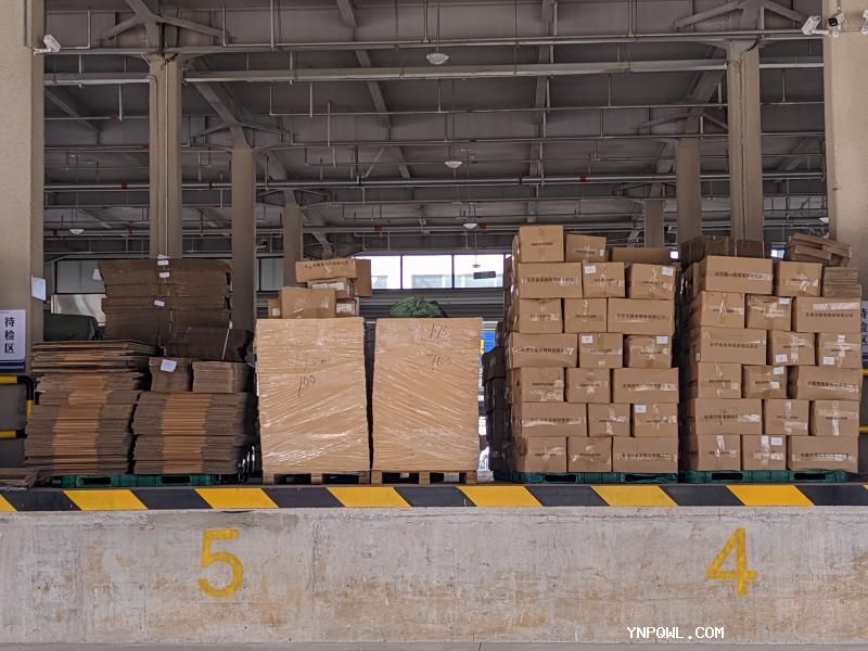 中老鐵路運(yùn)輸百貨具有多方面